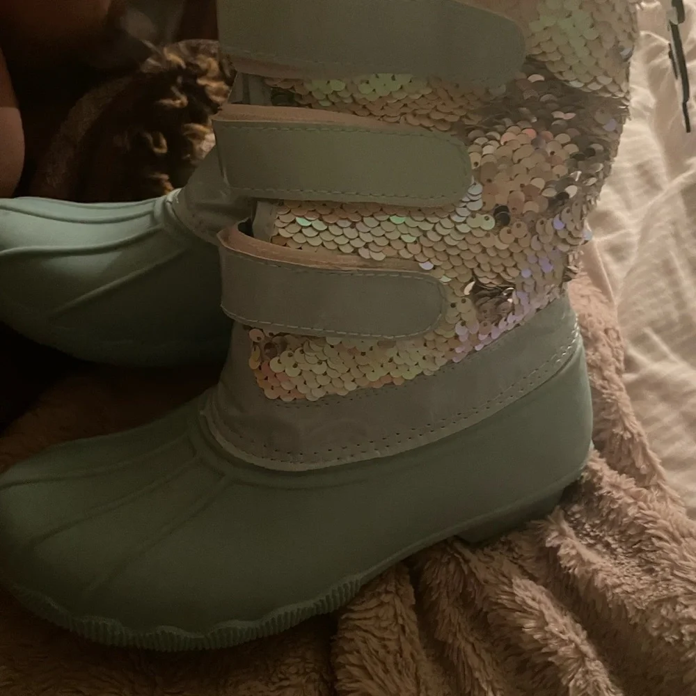 Girls cute boots size 2 NEW - Picture 2 of 7